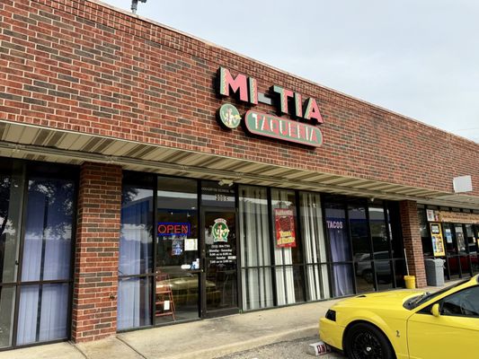 Taqueria Mi Tia by null