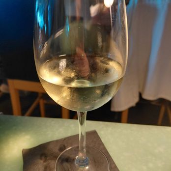 Pier W - Pinot grigio - Seafood Near Me - Lakewood, Ohio Pier W - Pinot grigio - Seafood Near Me - Lakewood, Ohio