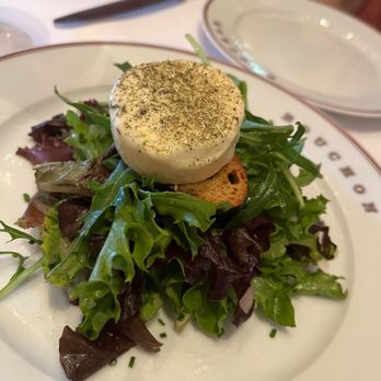Bouchon - Goat cheese salad - French Near Me - Yountville, California Bouchon - Goat cheese salad - French Near Me - Yountville, California
