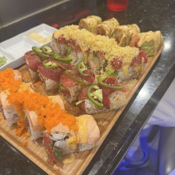 Show Sushi - Sushi Bars Near Me - San Dimas, California Show Sushi - Sushi Bars Near Me - San Dimas, California