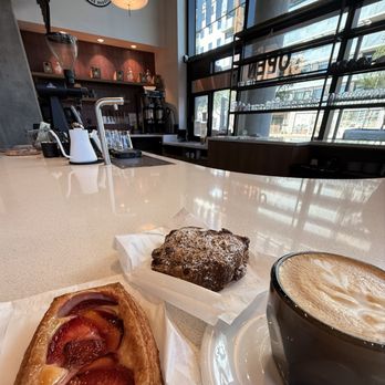 Peixoto Coffee - CHACÒNNE / PIEXOTO - Coffee & Tea Near Me - Phoenix, Arizona