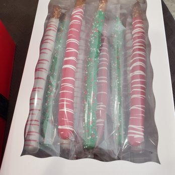 CD Dipped - Christmas dipped rods - Desserts Near Me CD Dipped - Christmas dipped rods - Desserts Near Me
