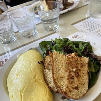 Toast - Omelet with side of toast and salad - Breakfast & Brunch Near Me - New Orleans, Louisiana