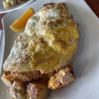 Sound View Cafe - Salmon and eggs- Salmon was incredibly well cooked. It could have used a sauce, but the salmon was good! - Breakfast & Brunch Near Me - Seattle, Washington