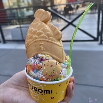 Somisomi - Upside down ahboong - Ice Cream & Frozen Yogurt Near Me - Pleasanton, California