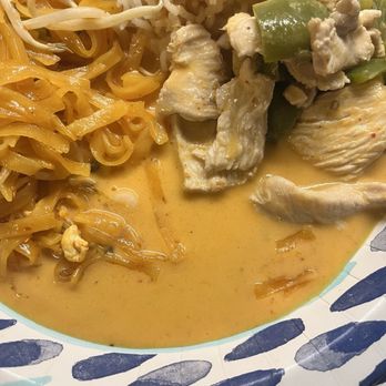 Thai Basil Restaurant - Water curry - Thai Near Me - Visalia, California