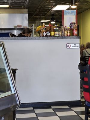Maria's Luncheonette by null