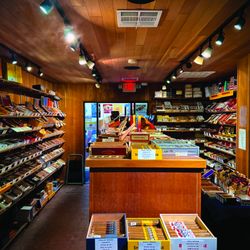 Las Vegas Paiute Tribal Cigar Shoppe - Walk in humidor