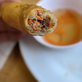 99 Fast Food - Vietnamese Eggroll, pork, carrots, noodles and black mushrooms deep fried in a crispy wrap. - Vietnamese Near Me - Buffalo, New York
