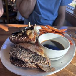 Mushroom French dip with sweet potato fries Mushroom French dip with sweet potato fries