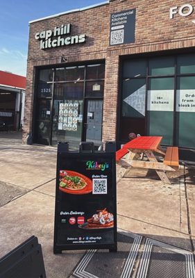 Kikey's Cafe To Go by null