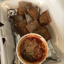 Fat Boy's Saloon & Grill - Toasted rav and marinara