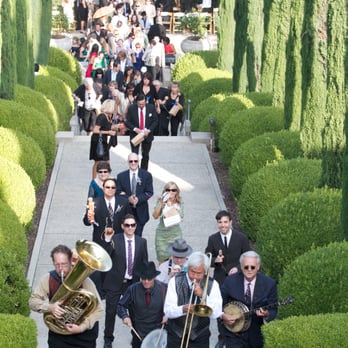 Ambassador Mansions and Gardens - Parade from ceremony to reception at Merritt Mansion - Venues & Event Spaces Near Me - Pasadena, California Ambassador Mansions and Gardens - Parade from ceremony to reception at Merritt Mansion - Venues & Event Spaces Near Me - Pasadena, California