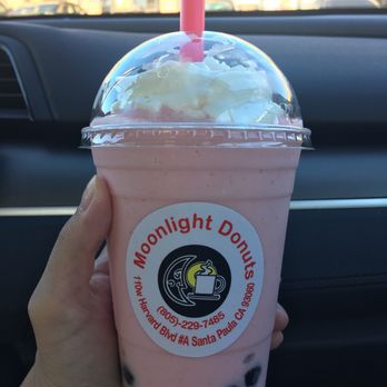 Moonlight Donuts - Strawberry smoothie with boba! No syrup used and 100% delicious - Donuts Near Me - Santa Paula, California Moonlight Donuts - Strawberry smoothie with boba! No syrup used and 100% delicious - Donuts Near Me - Santa Paula, California