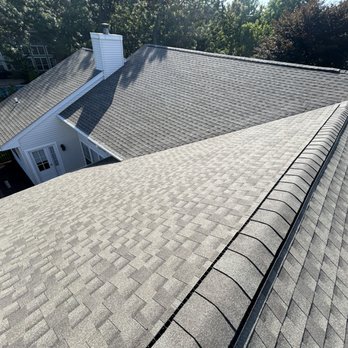 Exterior Team - Beautiful roof replaced - Roofing Near Me - Medford, New York Exterior Team - Beautiful roof replaced - Roofing Near Me - Medford, New York