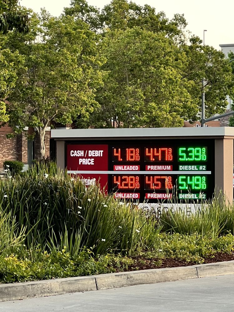 SAFEWAY GAS STATION Updated August 2024 24 Photos & 45 Reviews