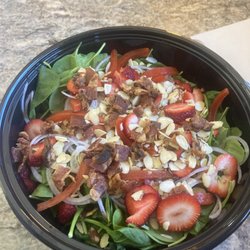 Chuck D's Sweet Smoke Barbecue and Catering - Strawberry Spinach Salad with Candied Bacon