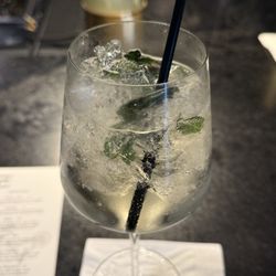 Anthony's Ristorante - Hugo spritz