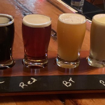 Hangman Brewing Company - Nice pleasant flight for a nice pleasant start to a Wednesday night - Breweries Near Me - Claymont, Delaware Hangman Brewing Company - Nice pleasant flight for a nice pleasant start to a Wednesday night - Breweries Near Me - Claymont, Delaware
