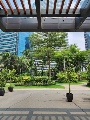 Power Plant Mall by null