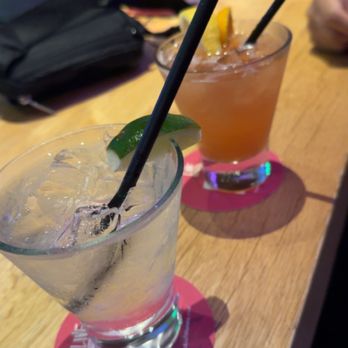 W XYZ Bar - Malibu Bay Breeze and Gin and Tonic - Venues & Event Spaces Near Me - Boston, Massachusetts