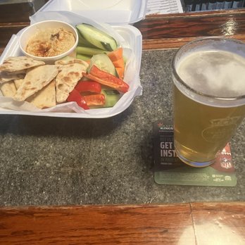 Mullen's Bar & Grill - Beer And The Hummus Dip - American Near Me - Chicago, Illinois