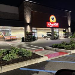 Inserra Supermarkets - Front of our Clean Store!!