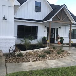 Brenham Yard Pros