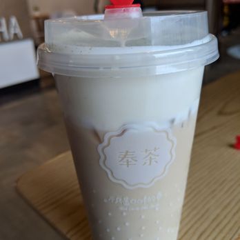 Fan Cha - Boba milk tea aka black milk tea. Not good... Lacks flavor 2/5. Foam = 4/5 - Bubble Tea Near Me - Minneapolis, Minnesota