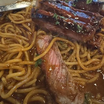 Headquarters Bar & Eatery - Steak and noodles - Bars Near Me - Bakersfield, California