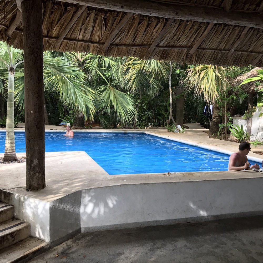 Hotel Sotavento - The nice swimming and scuba diving lessons at pool at the Hotel. - Hotels Near Me - Cancún, ROO