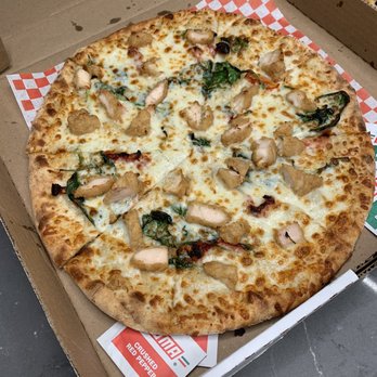Noho Pizza - Chicken Alfredo Pizza - Pizza Near Me - North Hollywood, California Noho Pizza - Chicken Alfredo Pizza - Pizza Near Me - North Hollywood, California