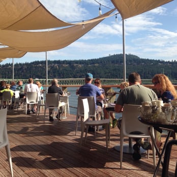 Riverside - Breakfast by the river - New American Near Me - Hood River, Oregon