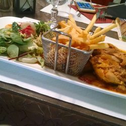 La Pomme Dorée - Chicken dish of the day