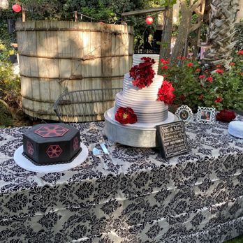 Callejas Cakes - Wedding cake and grooms cake - Bakeries Near Me - Fresno, California Callejas Cakes - Wedding cake and grooms cake - Bakeries Near Me - Fresno, California
