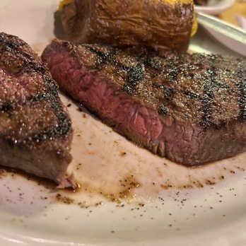 Texas Roadhouse - Sirloin (medium rare) - Steakhouses Near Me - Chantilly, Virginia Texas Roadhouse - Sirloin (medium rare) - Steakhouses Near Me - Chantilly, Virginia