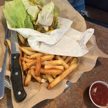 Brothers - Lettuce Wrap Brother's Burger - American Near Me - Ripon, California