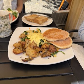 Corner Cafe - Breakfast & Brunch Near Me - Newport, Rhode Island Corner Cafe - Breakfast & Brunch Near Me - Newport, Rhode Island