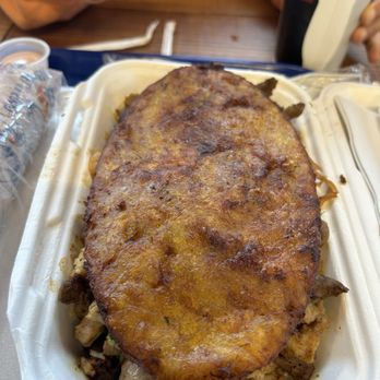 El Genio del Shawarma - Mixed Patacon - Venezuelan Near Me - Orlando, Florida