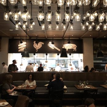 Yardbird - Looking toward the kitchen. - Southern Near Me - Las Vegas, Nevada Yardbird - Looking toward the kitchen. - Southern Near Me - Las Vegas, Nevada