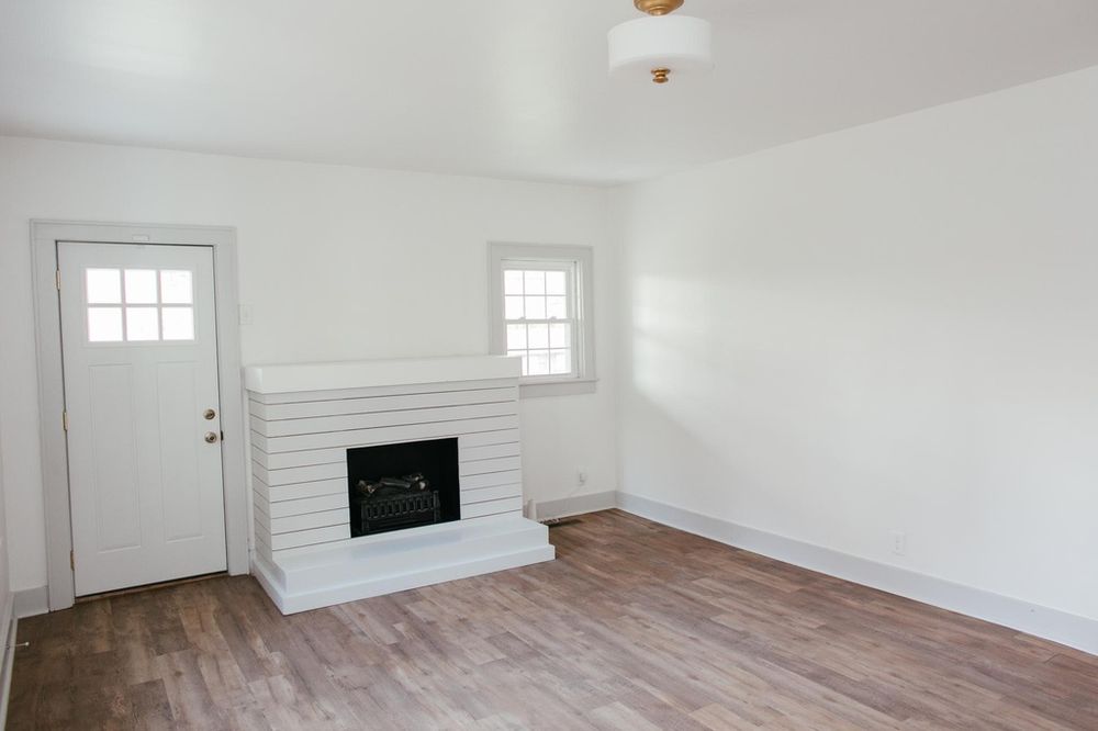 HAWK INTERIOR/EXTERIOR Updated September 2024 58 Photos