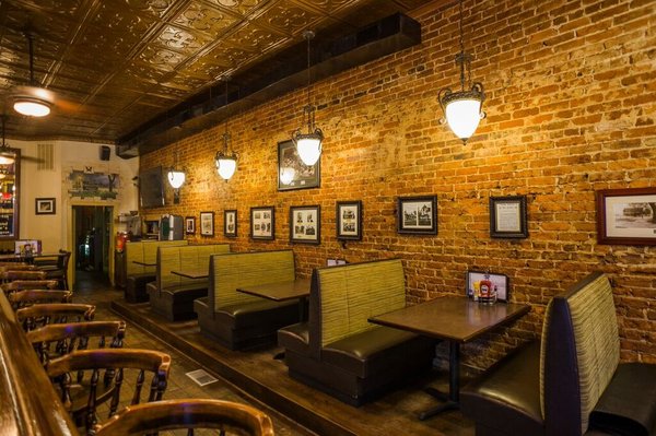 North Highland Pub by null