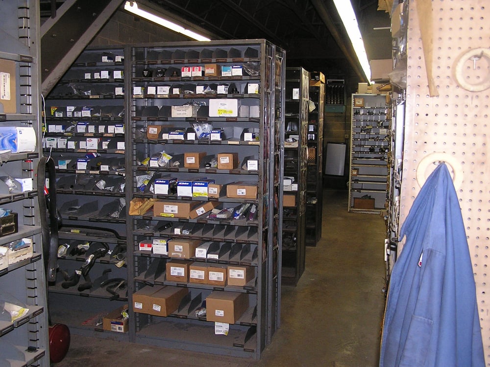 ROSELAND AUTO SALES Updated September 2024 27 E 110th St, Chicago