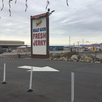 Daniel's Really Good Fresh Jerky - Sign outside - Specialty Food Near Me - Quartzsite, Arizona Daniel's Really Good Fresh Jerky - Sign outside - Specialty Food Near Me - Quartzsite, Arizona