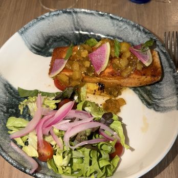 Pelicanos - Mango salmon - Seafood Near Me - Playa del Carmen, ROO
