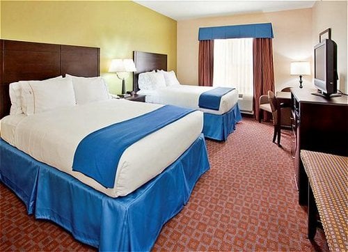 Holiday Inn Express & Suites Pryor, an IHG Hotel by null