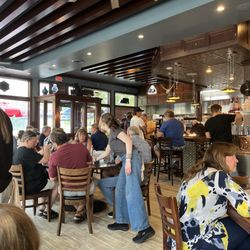 Warren's Restaurant and Bar