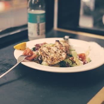 Ruby - Chicken Avocado Salad - Cafes Near Me - London, XGL