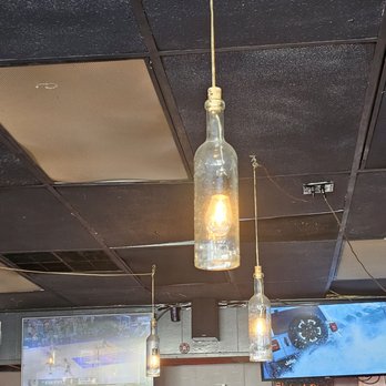 Lincoln Highway Tavern - Cute lights - Sports Bars Near Me - Evanston, Wyoming Lincoln Highway Tavern - Cute lights - Sports Bars Near Me - Evanston, Wyoming