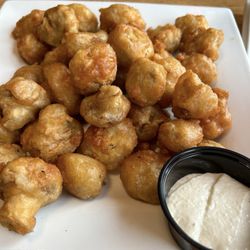 Philander's Grill & Bar - Shrooms with horseradish sauce